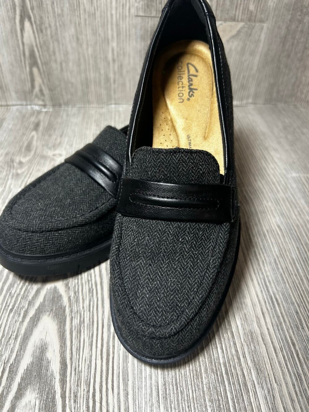 Clarks Collection Women 7.5M Gray Herringbone Penny Loafers Black Leather